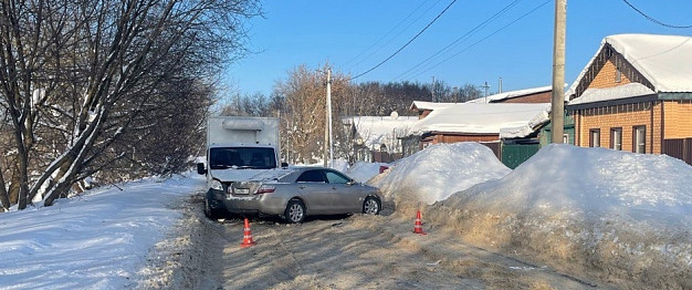 Водитель без прав и страховки устроил ДТП на 1-й Сосневской в Иванове